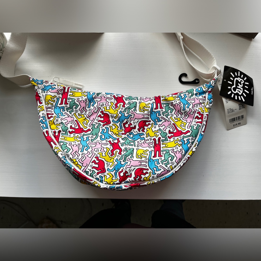 Keith Haring x Uniqlo round crossbody bag NEW WITH TAGS